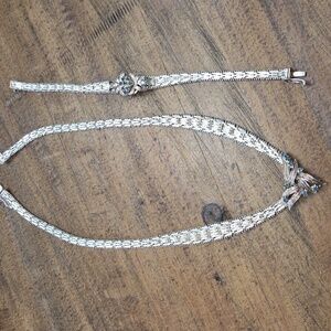 Elegant Silver Necklace and Bracelet Set